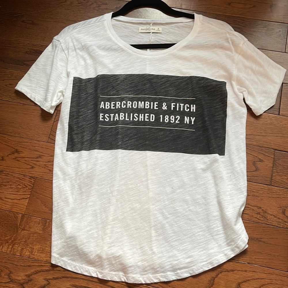 Abercrombie t shirt